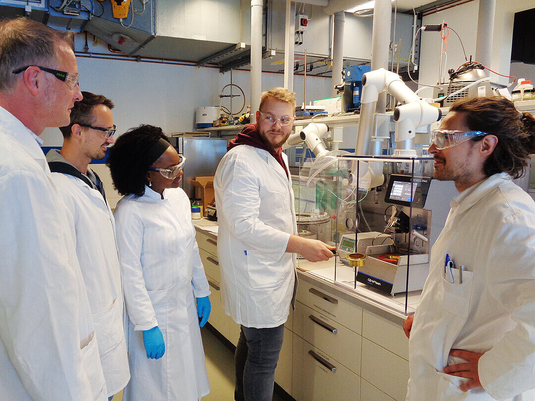 Solgar Lab Team Laboratory team delighted with new flash point meter.